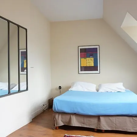 Rue Brea - 6 Apartment *