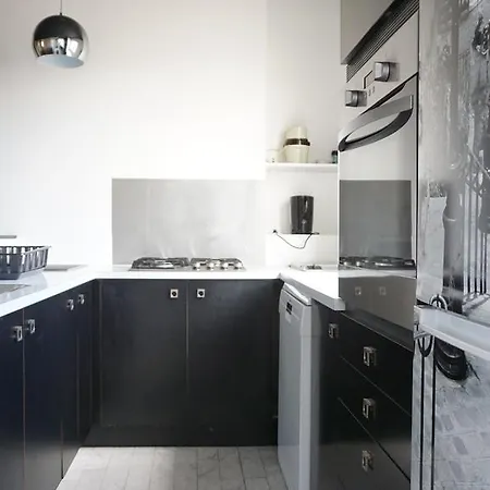 Apartment Rue Brea - 6